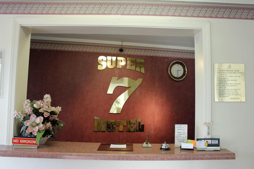 Super 7 Motel Columbia Eksteriør bilde